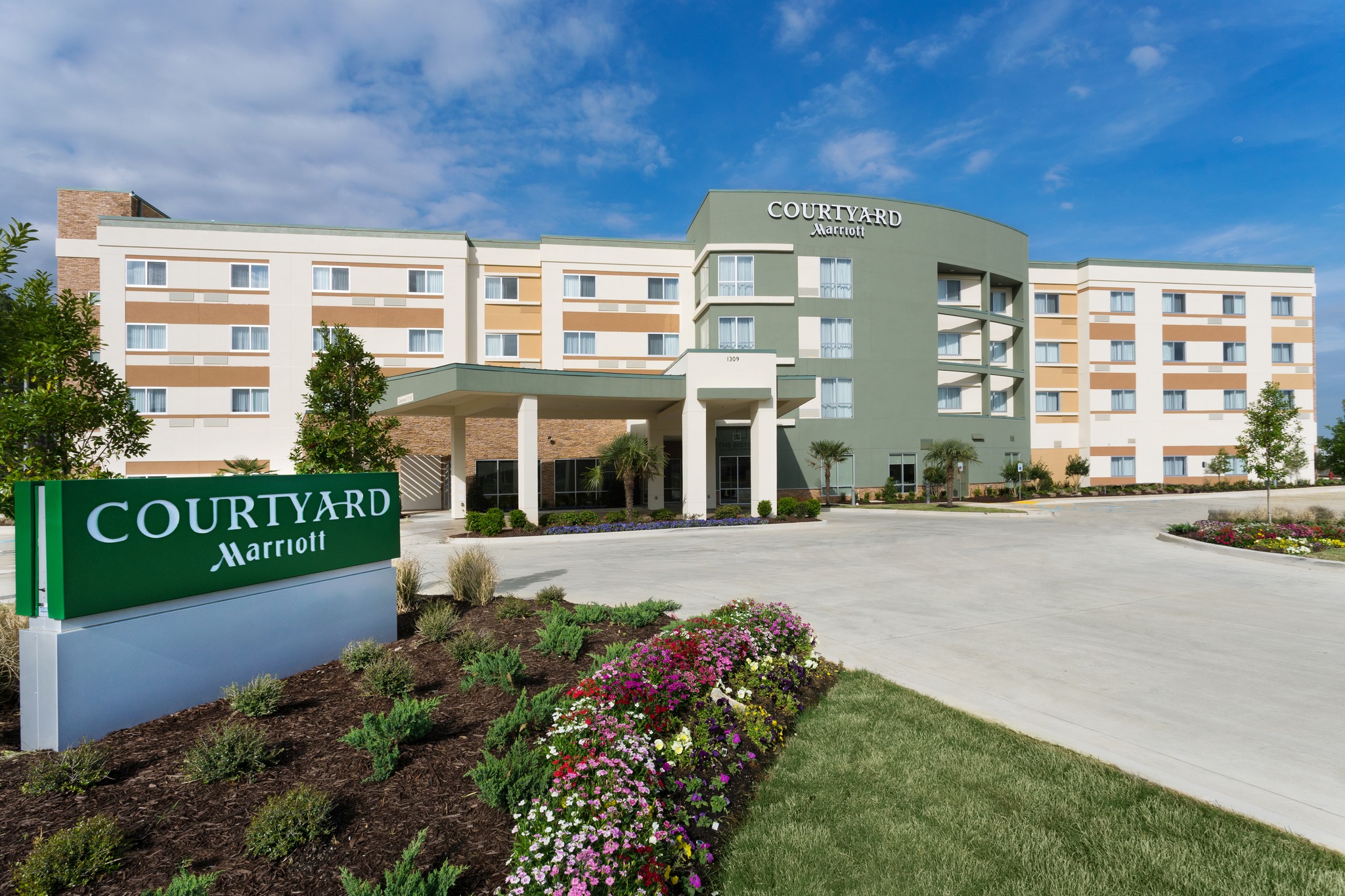 Courtyard Ruston