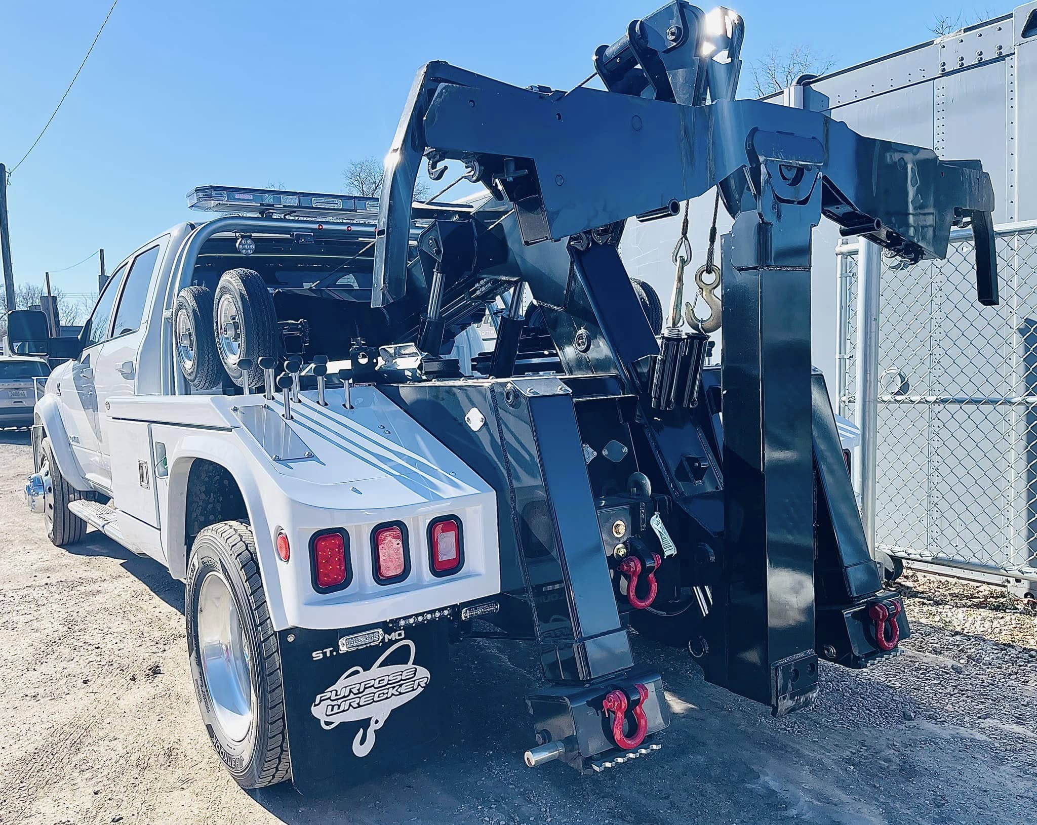 Mr Tow LLC